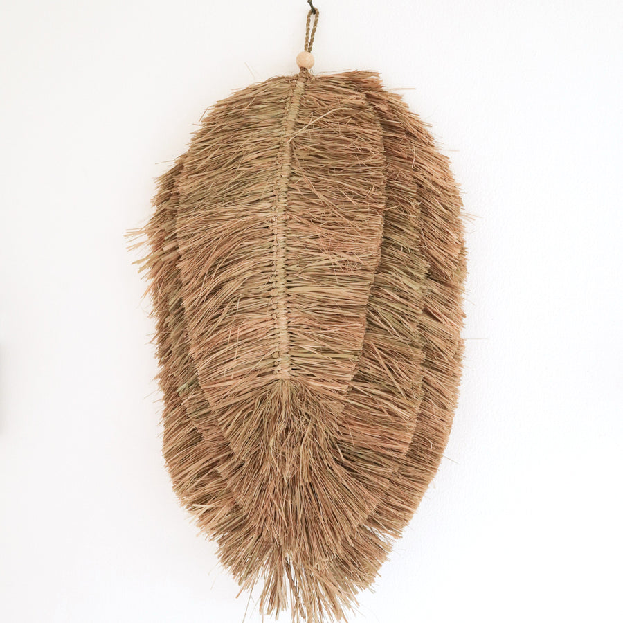 Soeji Wanddeko TIPIN aus Raffia mit geflochtenen Fransen