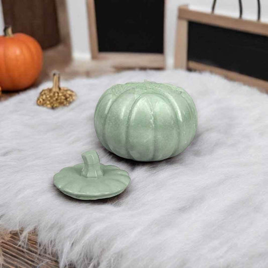 Pompoendoosje als decoratieve opberger voor Halloween- en herfstdecoratie