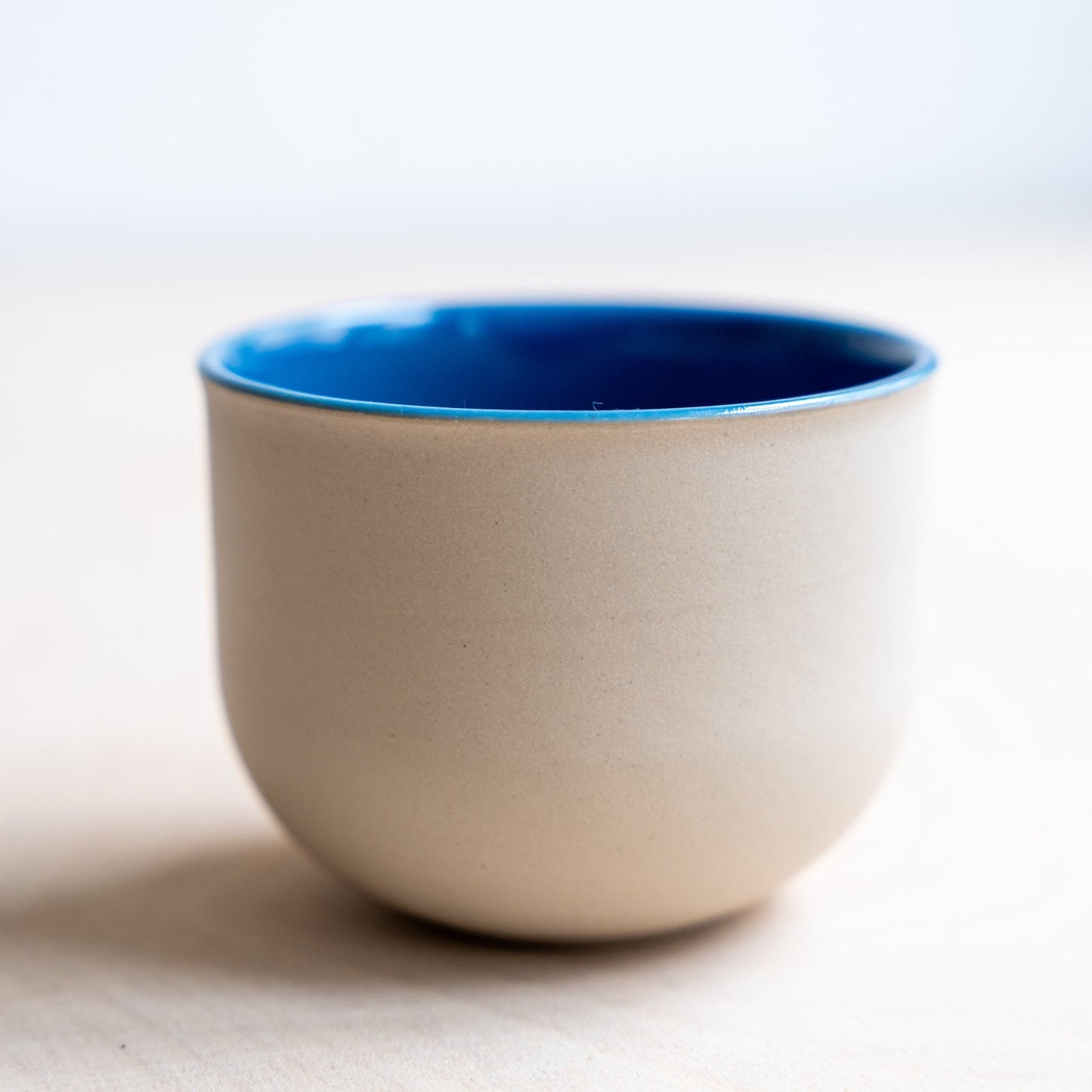 OCHA Blau Teetasse für Matcha, Tee und Kaffee – Detailansicht