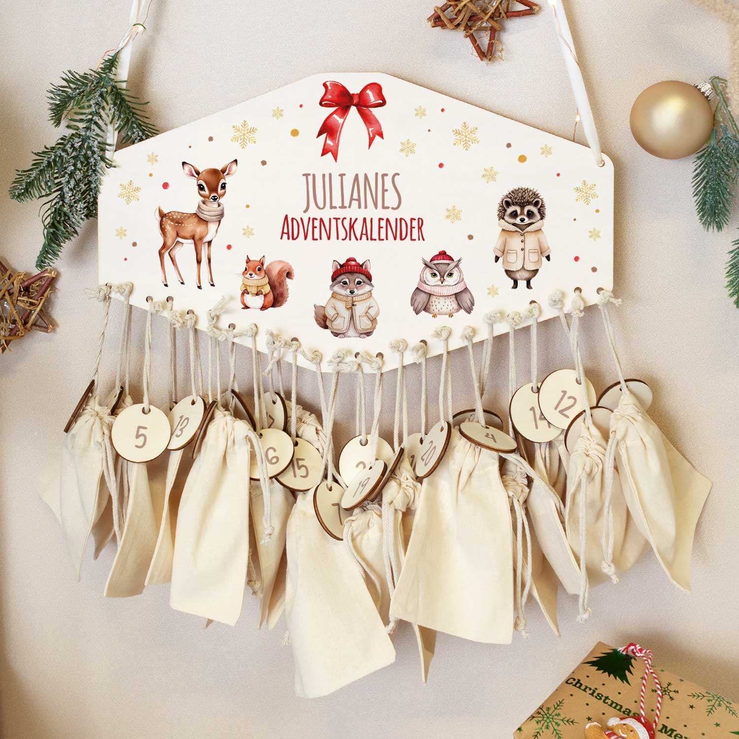 Personalisierter Holz-Adventskalender mit Waldtieren und Name