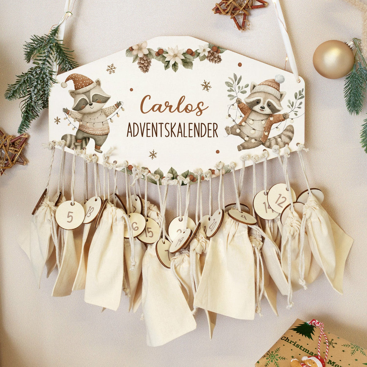 Personalisierter Holz-Adventskalender Waschbären mit Name