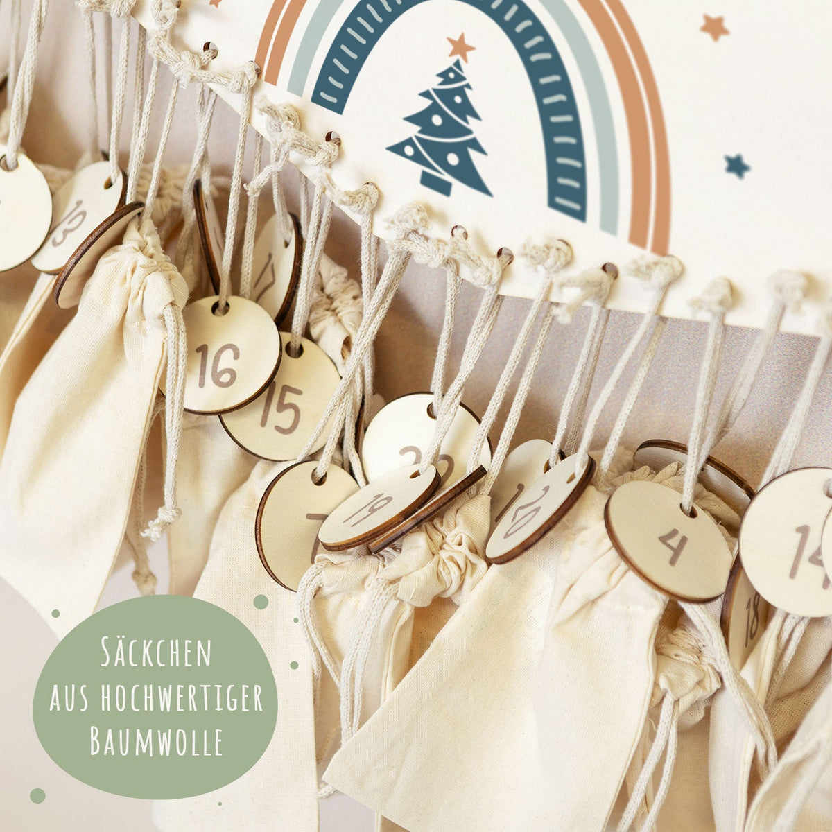 Gepersonaliseerde houten adventskalender „Regenboog“ – met naam