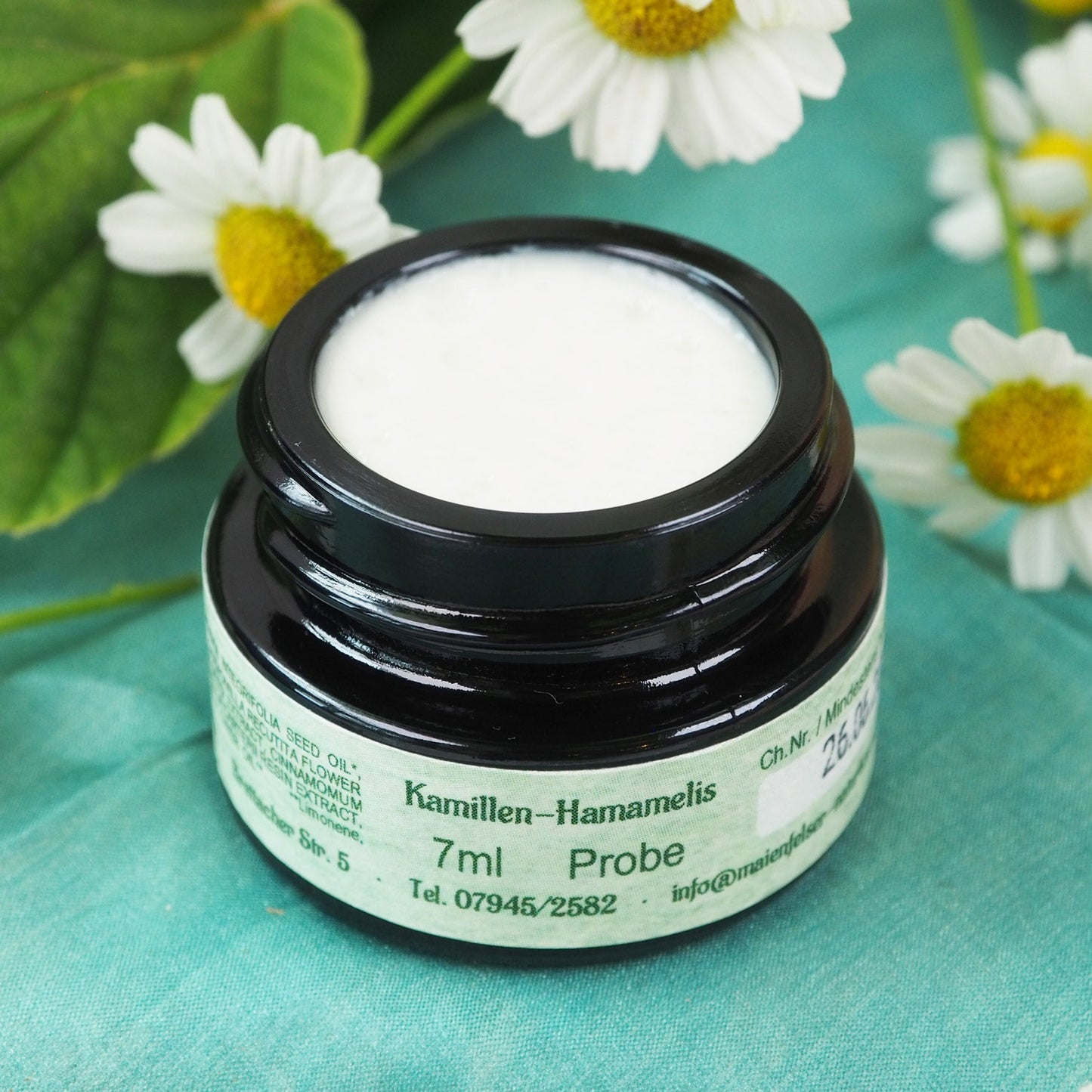 Kamillen-Hamamelis Creme – natürliche Pflegeroutine