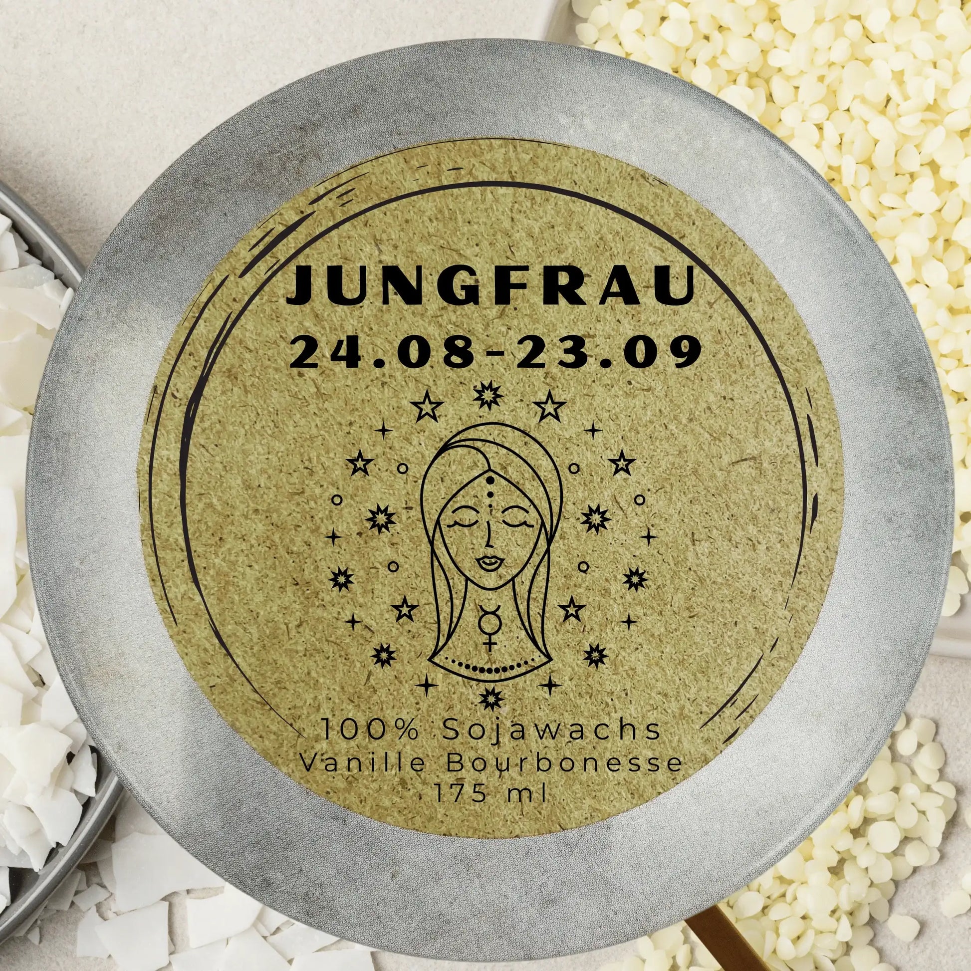 Personalisierte Jungfrau Duftkerze fuer Geburtstag Ordnung und ruhige Rituale