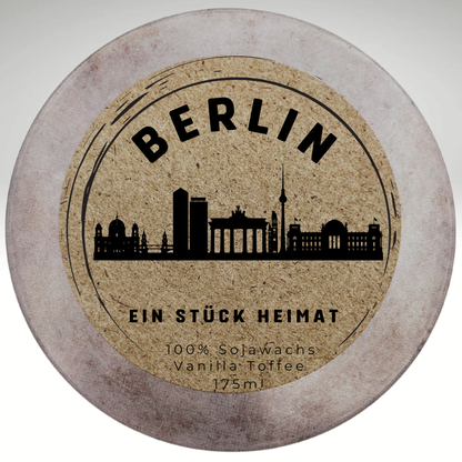 Hamburg Skyline Duftkerze als Geschenk für Heimatgefühl Erinnerung und Abschied