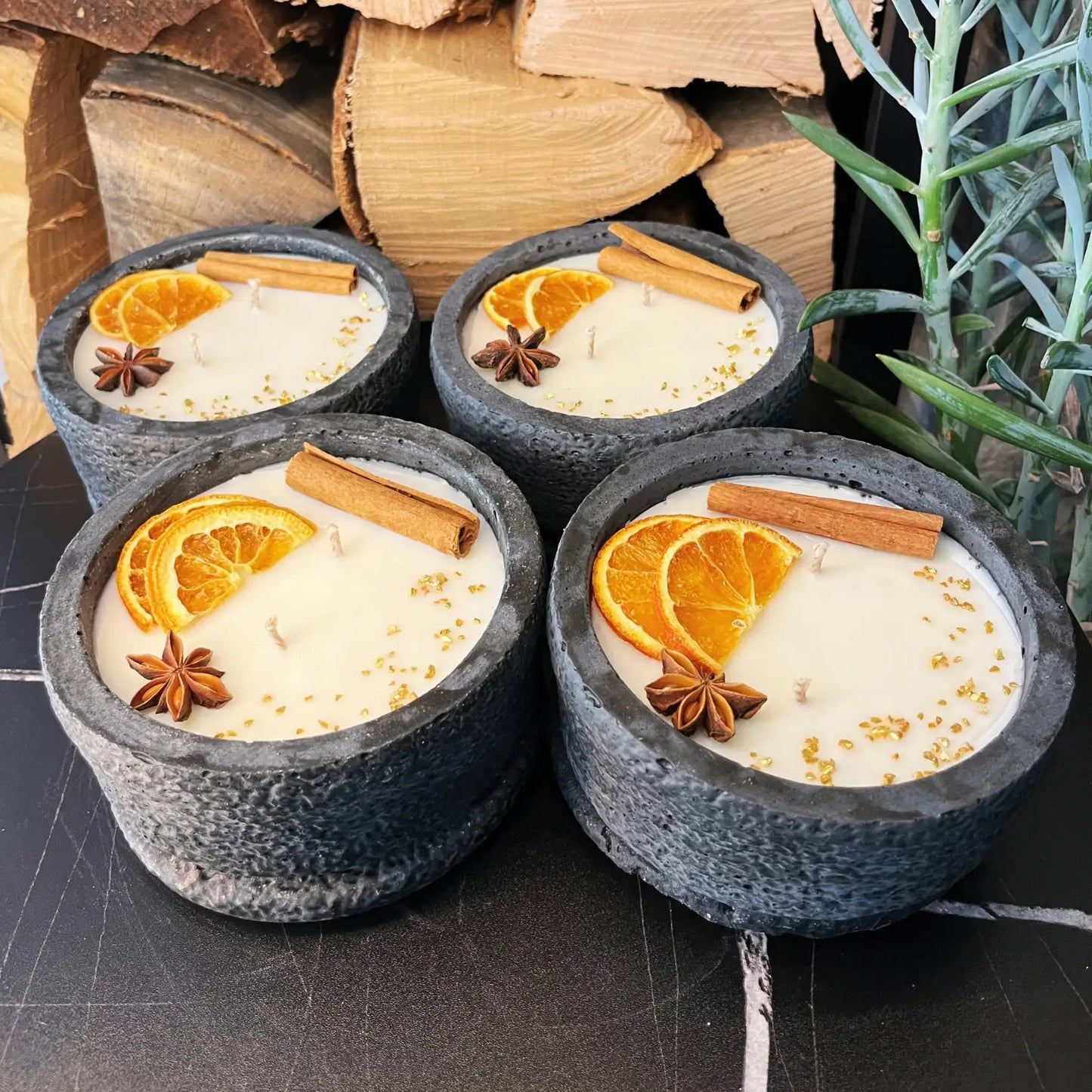 4er-Set XL Citronella-Kerzen „Die Glut“ in Schwarz