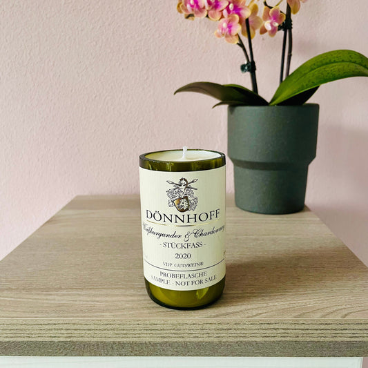 Flaschenkerze Dönnhoff Weißburgunder & Chardonnay 2020 als Upcycling Kerze aus originaler Weinflasche
