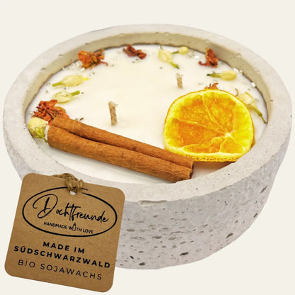Grau-orange Citronella-Betonkerze „Die Stille“