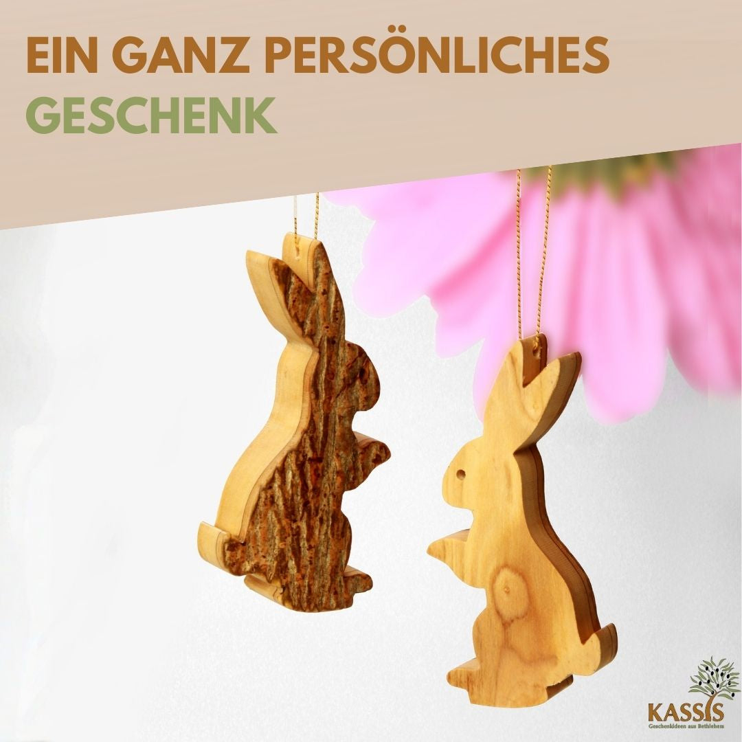Paashaas hanger van olijfhout & schors