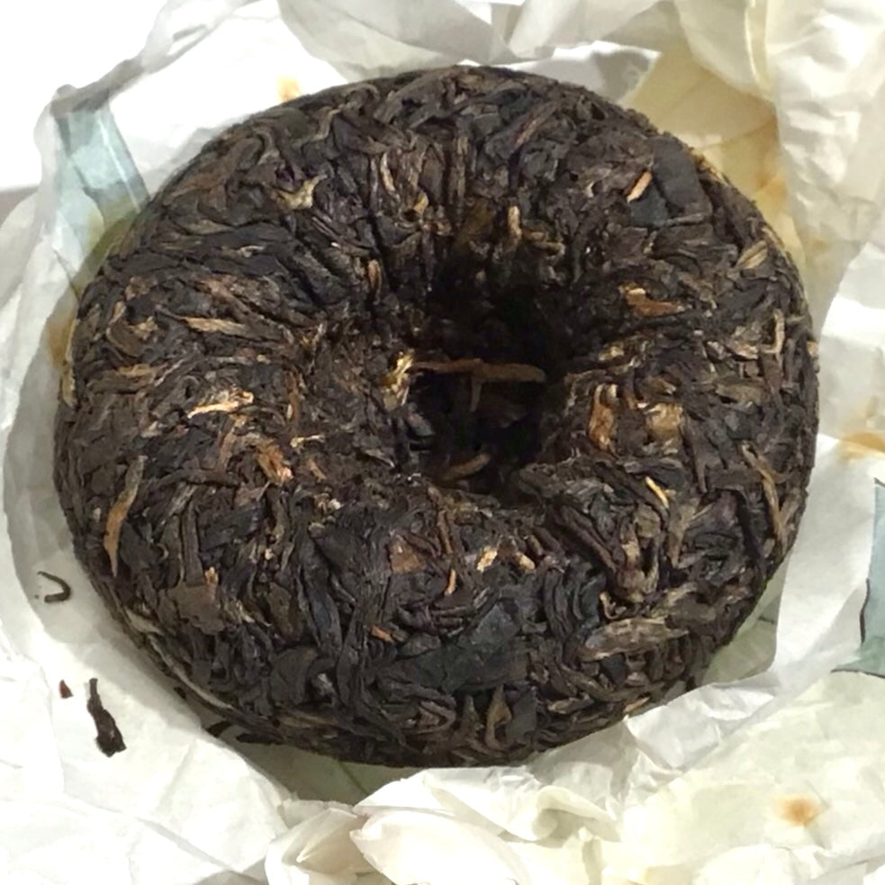 Pu-Erh-Tee Menghai Tuo Cha – Sheng, roh gepresst – Produktabbildung 2