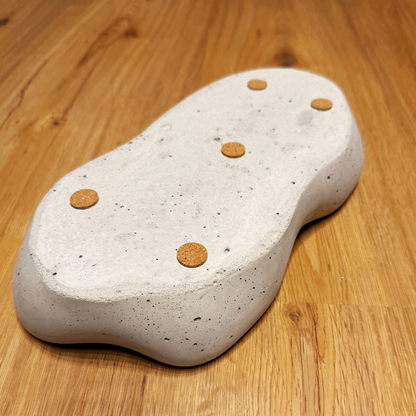 Handgefertigte ovale Deko-Schale aus Beton in Betongrau