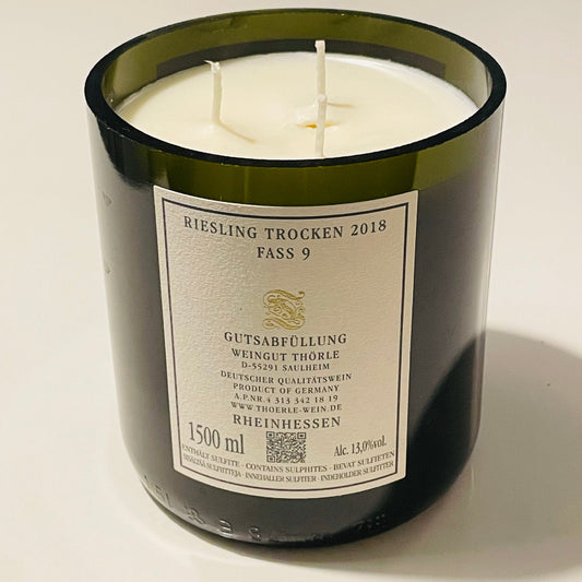 Flaschenkerze Magnum Thörle Riesling Fass 9 2018 als Upcycling Kerze aus originaler Magnumflasche