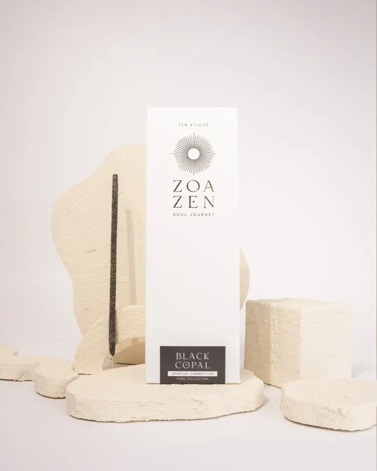 Black Copal Räucherstäbchen von ZoaZen für Reinigung und Erdung – Detailansicht