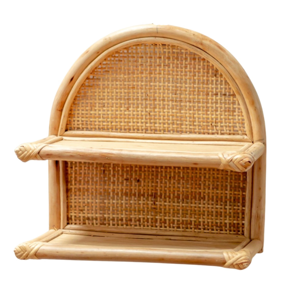 Soeji Wandregal TIASA aus Rattan – freigestellte Produktansicht