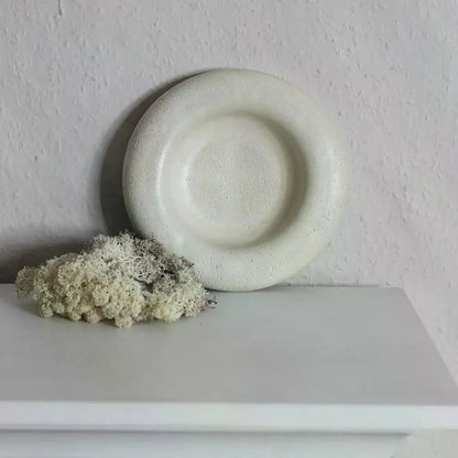 Betonschale „Prestige“ – Minimalistisches Design in hochwertiger Handarbeit - by SteinKunstWerk | Untersetzer aus nachhaltiger Herstellung