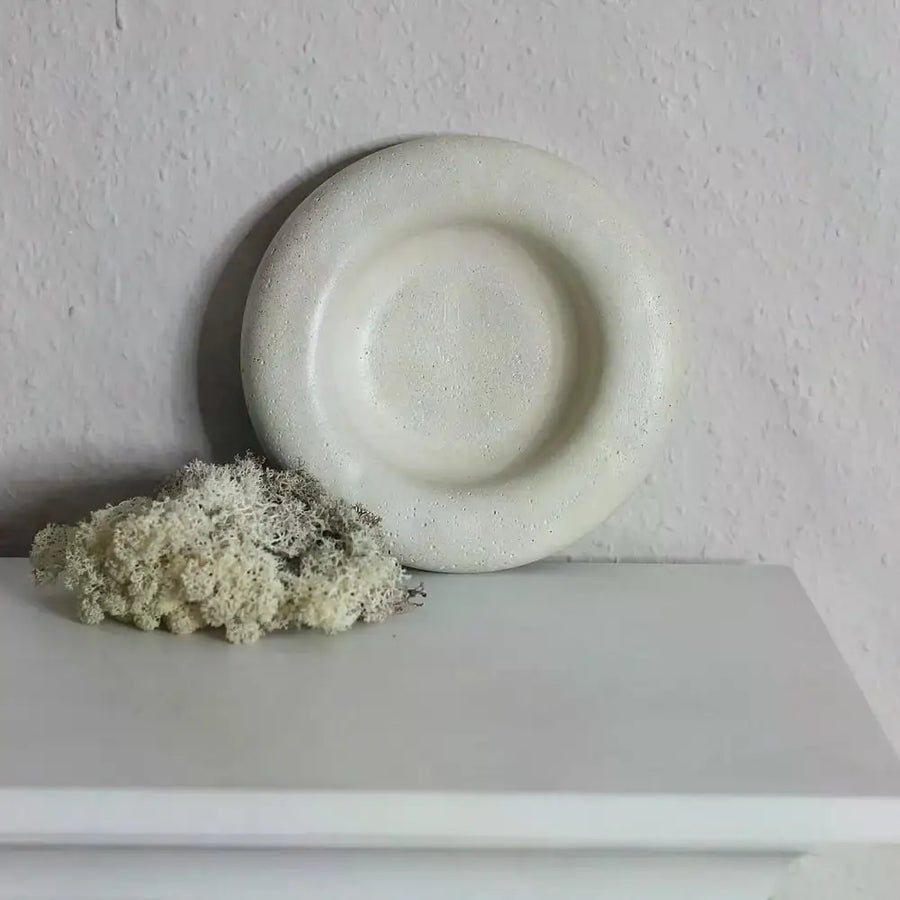 Betonschale „Prestige“ – Minimalistisches Design in hochwertiger Handarbeit - by SteinKunstWerk | Untersetzer aus nachhaltiger Herstellung