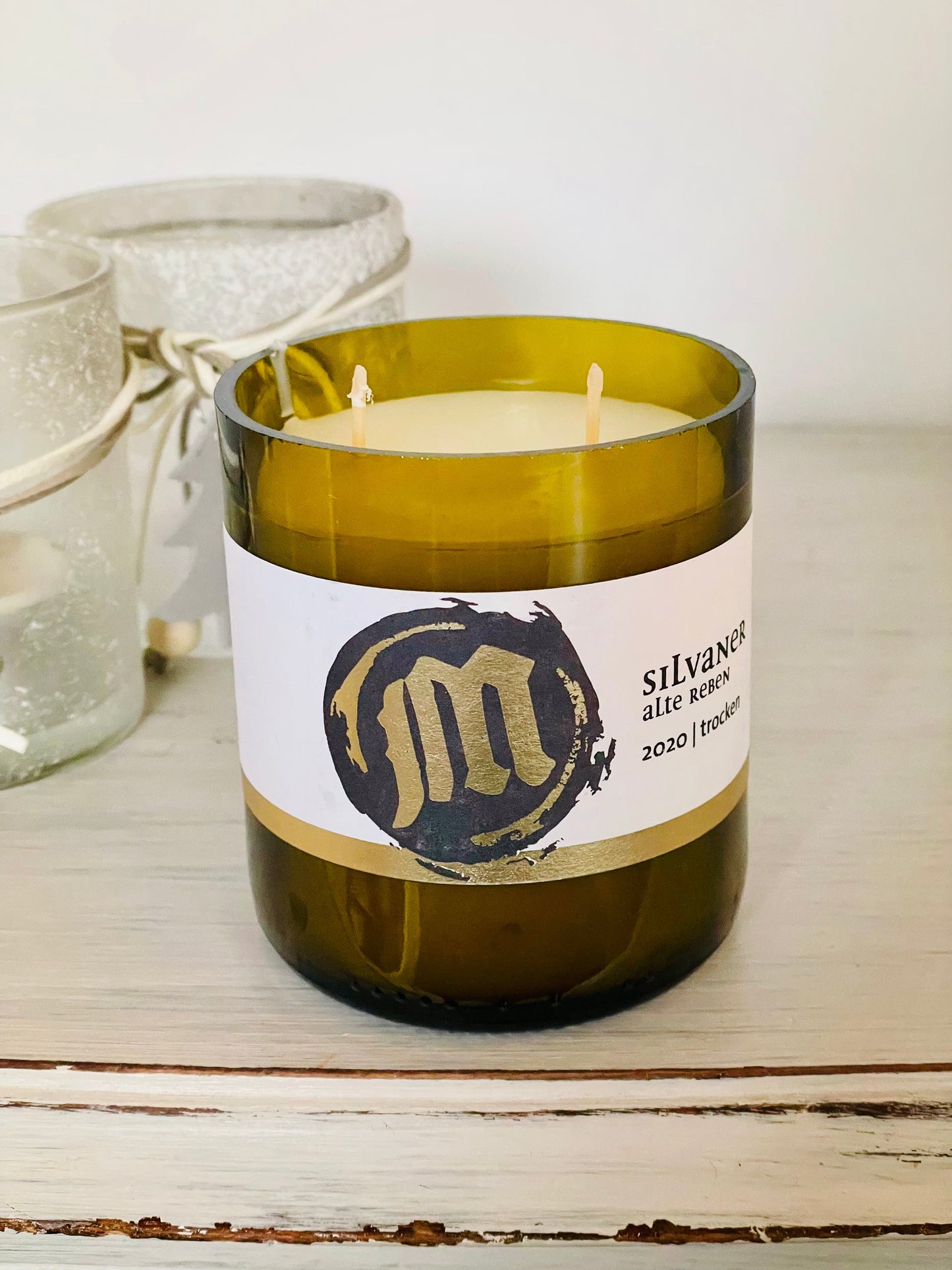Flaschenkerze Weingut Maier Silvaner Alte Reben 2020 als Upcycling Kerze aus originaler Weinflasche