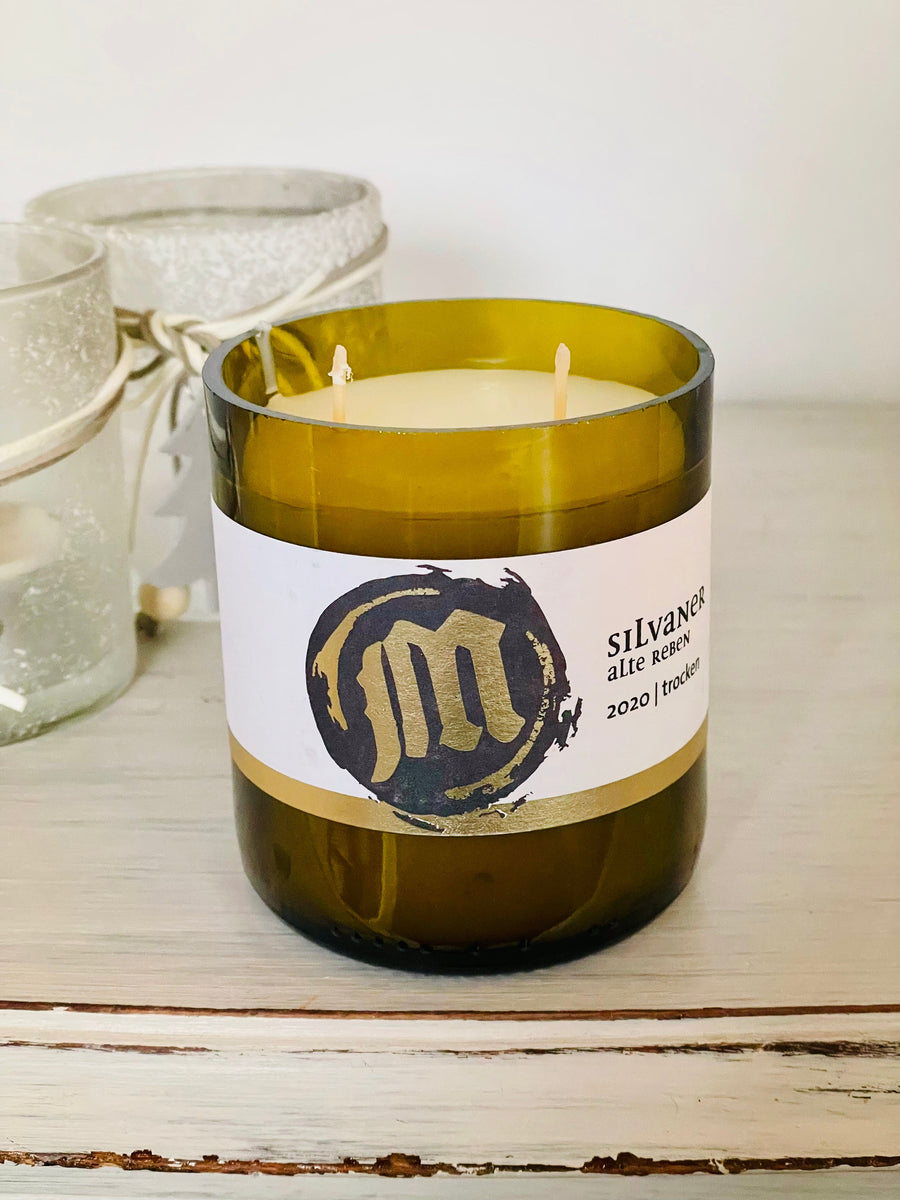 Flaschenkerze Weingut Maier Silvaner Alte Reben 2020 als Upcycling Kerze aus originaler Weinflasche