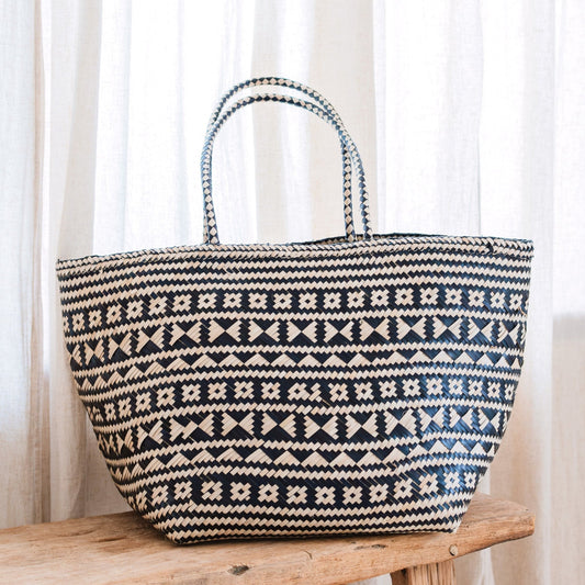Soeji Handtasche KIDUL (schwarz) – Seegras