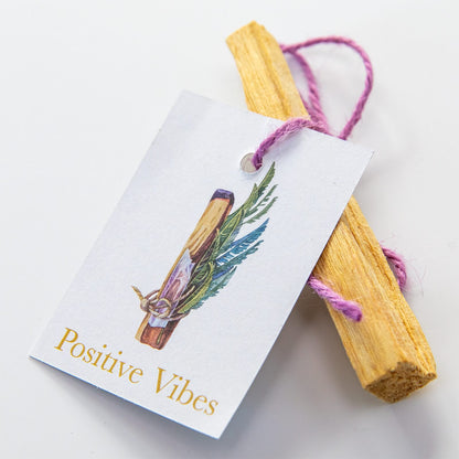 Palo-Santo-Stick und Zubehör für die Kakao-Zeremonie