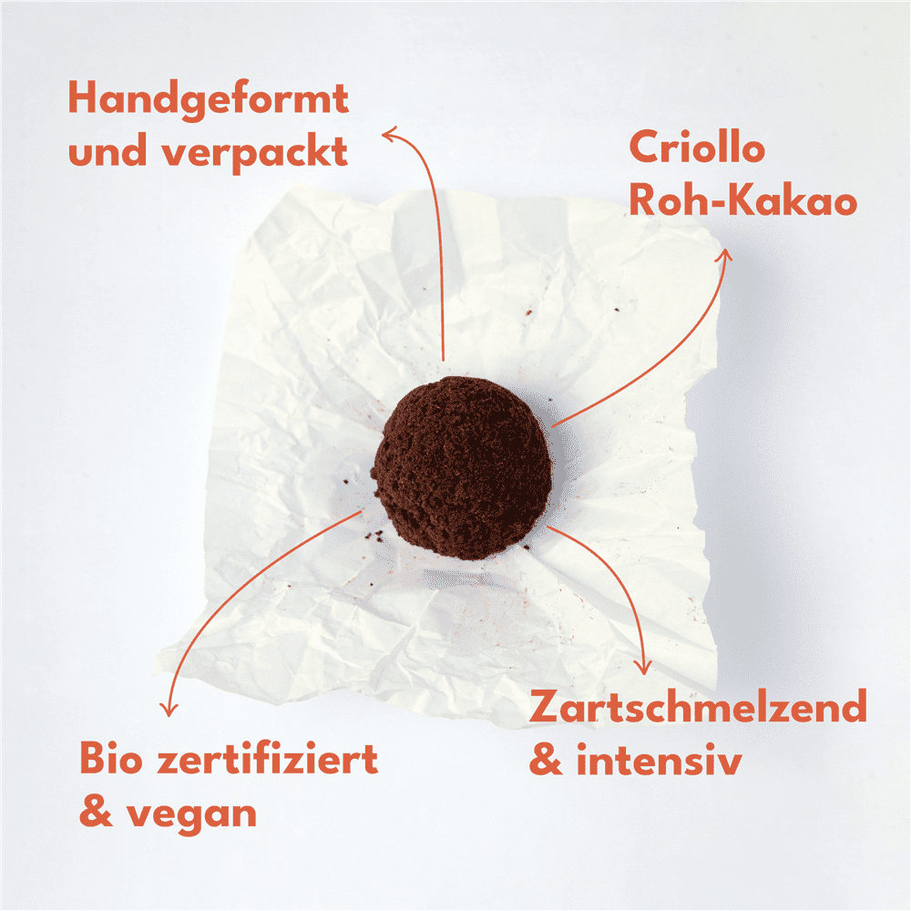 Drei Ritualkakao-Kugeln in verschiedenen Sorten