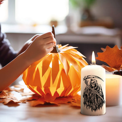 Gepersonaliseerde Grim Reaper-kaars als Halloween-lichtaccent