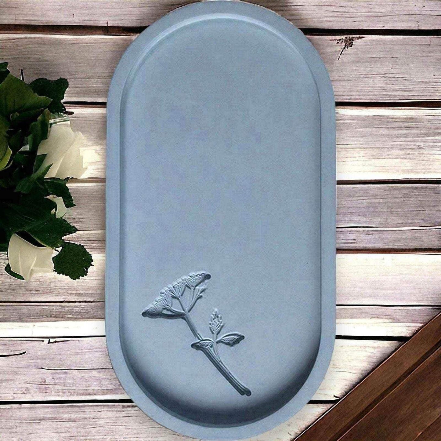 Ovaler Dekoteller mit Pflanzenmotiv – Handgemacht & Natur-inspiriert - by SteinKunstWerk | Deko aus nachhaltiger Herstellung