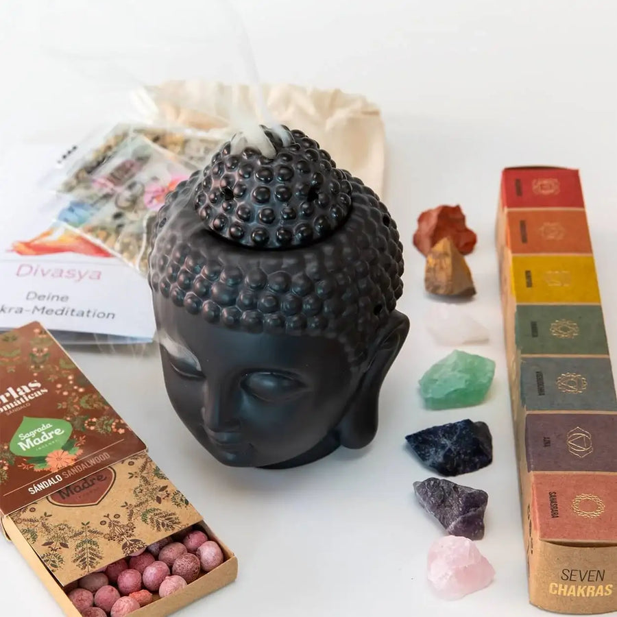 Chakra-Meditationsset mit Buddha-Figur und Räucherwerk