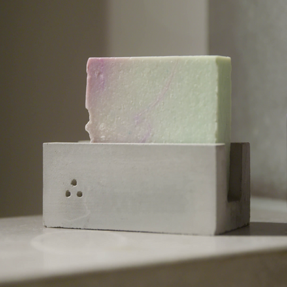 Productfoto: therefore beauty block 002 – druivenpitoliezeep