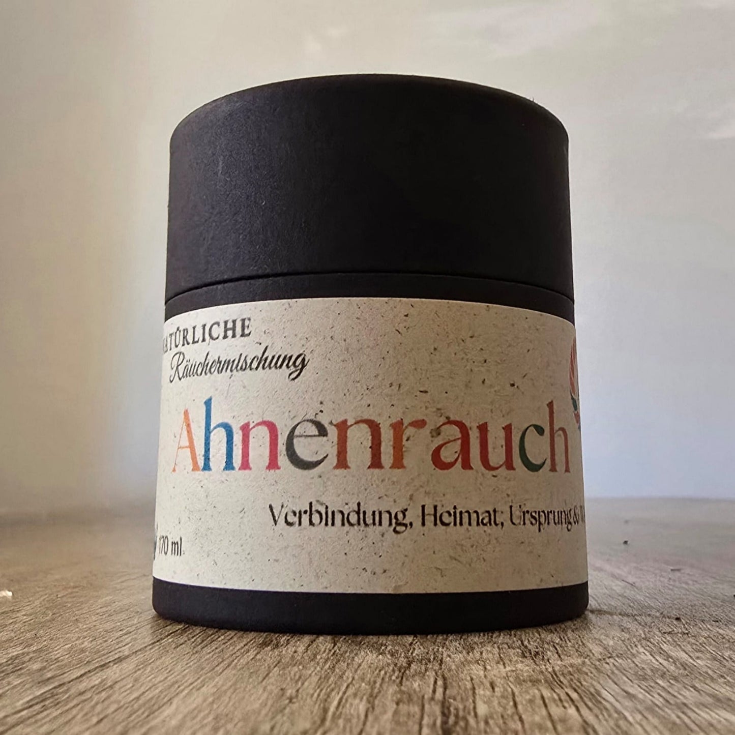 Ahnenrauch Räuchermischung im stillen Ritualambiente