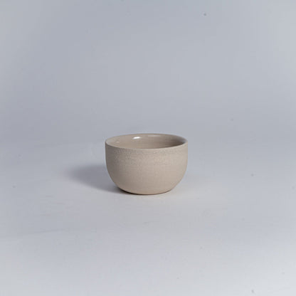 Handgemachte KUMO Espressotasse in Beige für Espresso und Coffee Corner