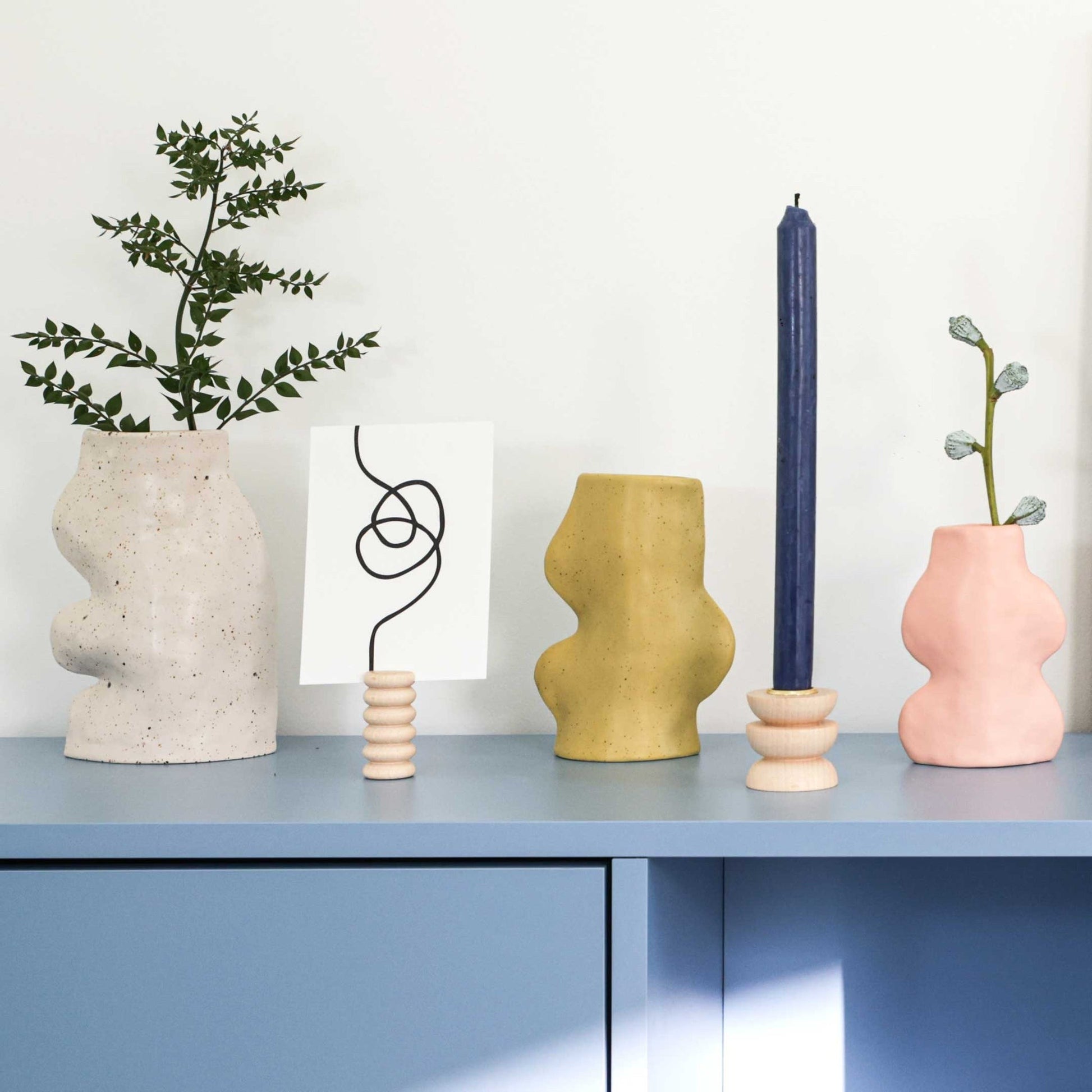Pistaziengrüne Fluxo Keramikvase Medium mit organischem Design