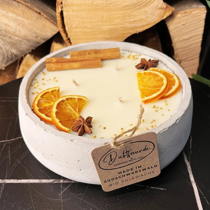 XL Citronella-Kerze „Der Stein“ im grauen Betongefäß