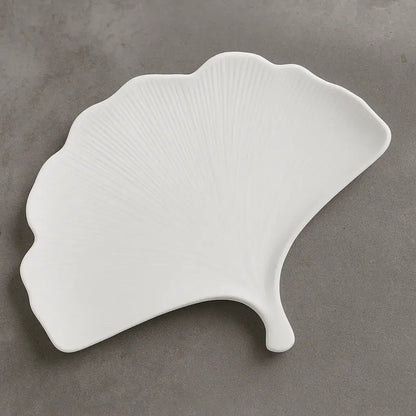 Ginkgoblatt als dekorative Ablage für Ringe und kleine Lieblingsstücke