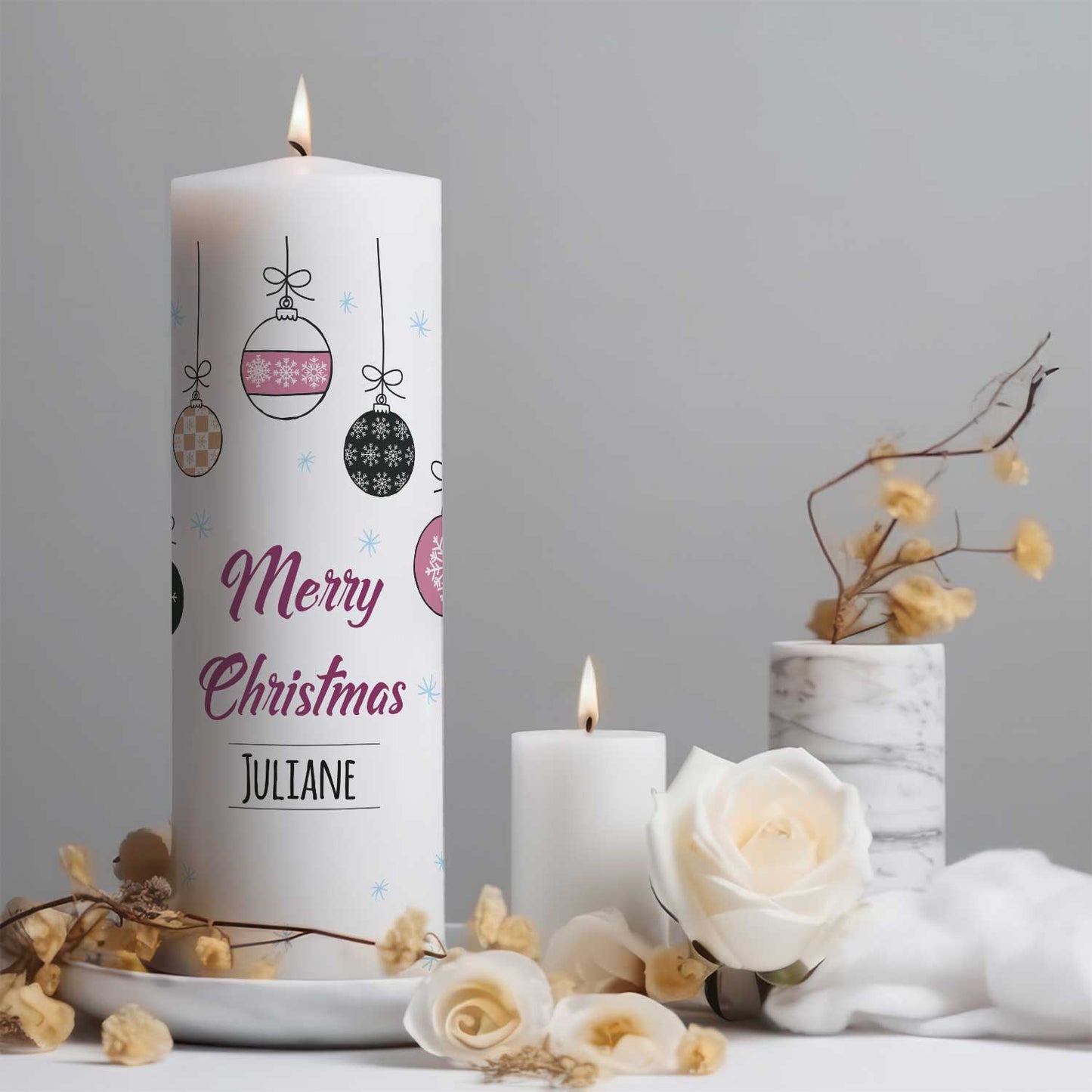 Personalisierte Weihnachtskerze „Weihnachtskugel“ – mit Name