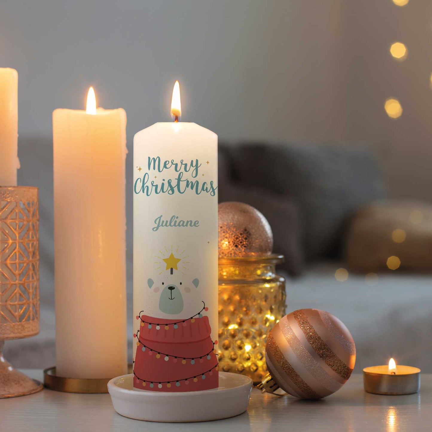 Weihnachtskerze „Eisbär“ mit Wunschname als persönliche Geschenkidee