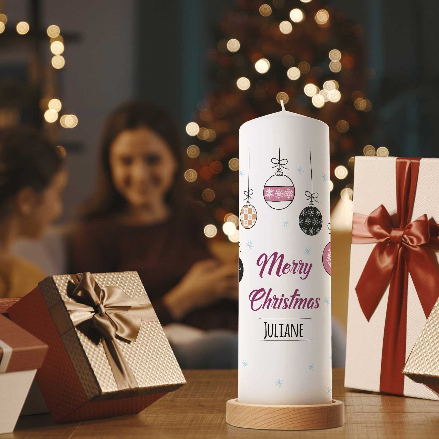 Personalisierte Weihnachtskerze „Weihnachtskugel“ – mit Name