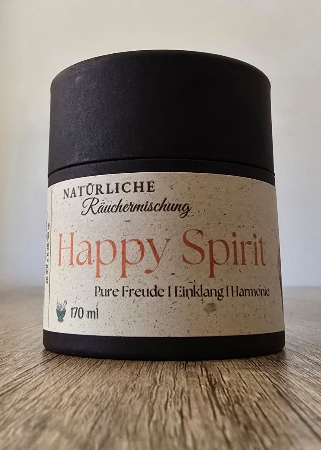 Happy Spirit Räuchermischung im lebendigen Ritualambiente
