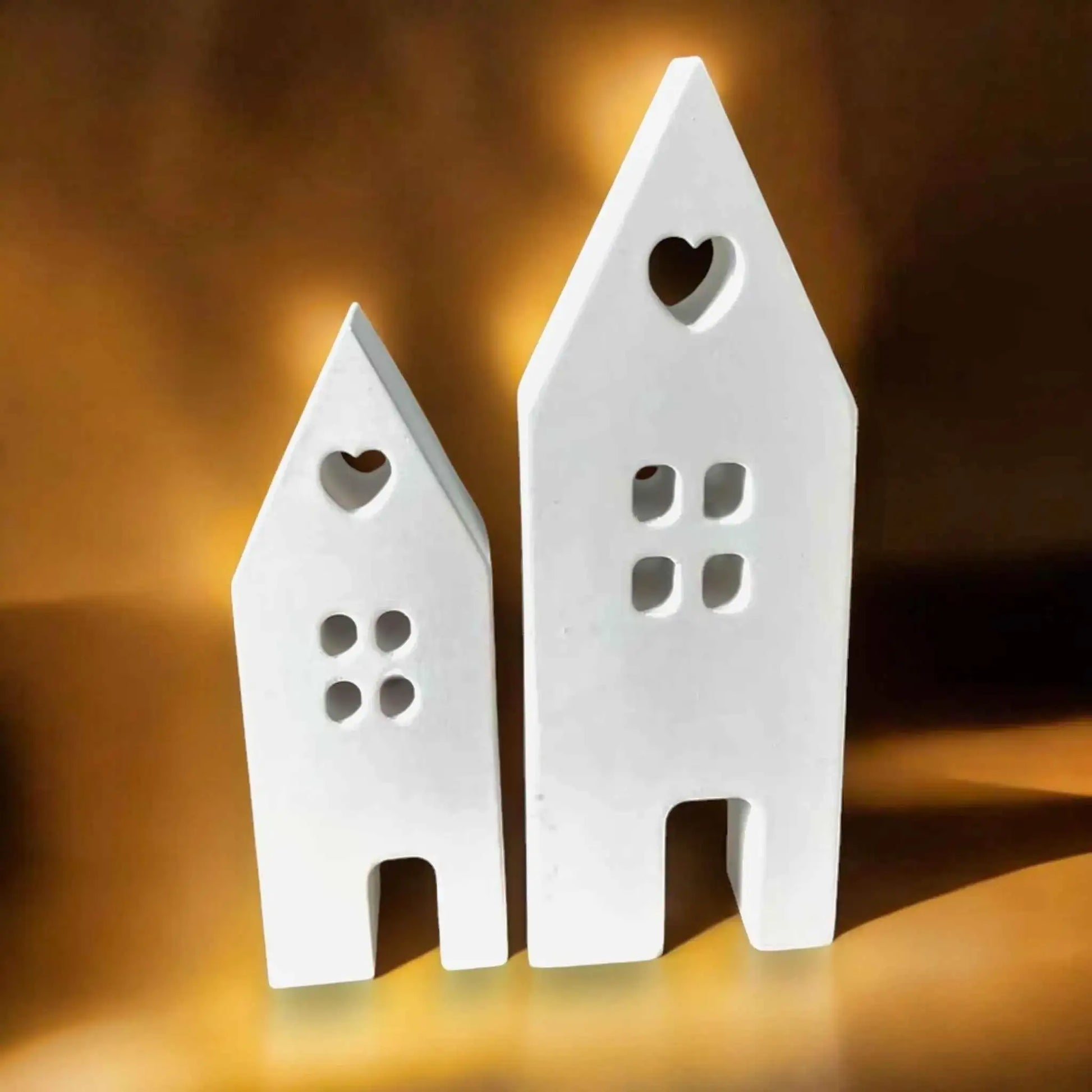 Handgefertigtes Lichterhaus von SteinKunstWerk für stilvolle Wohnatmosphäre und bewusste Momente