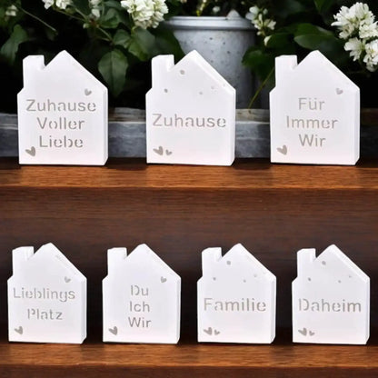 Handgemachtes Lichthaus mit wechselbarer Front – Detailansicht