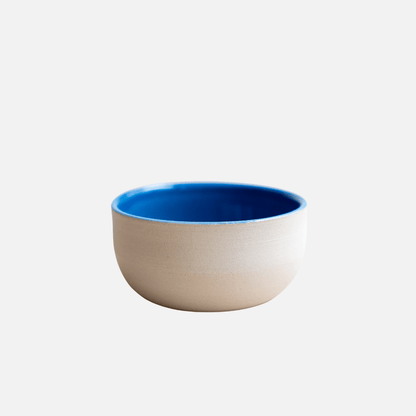 KUMO Flat White Tasse Blau aus handgemachter Keramik