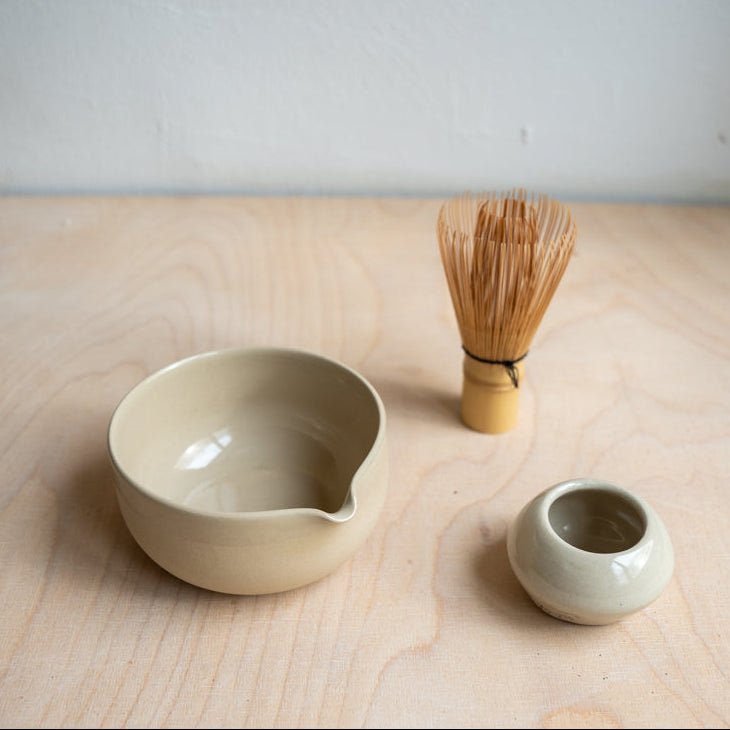 MATA Matcha Chawan met passende accessoires voor het matcharitueel