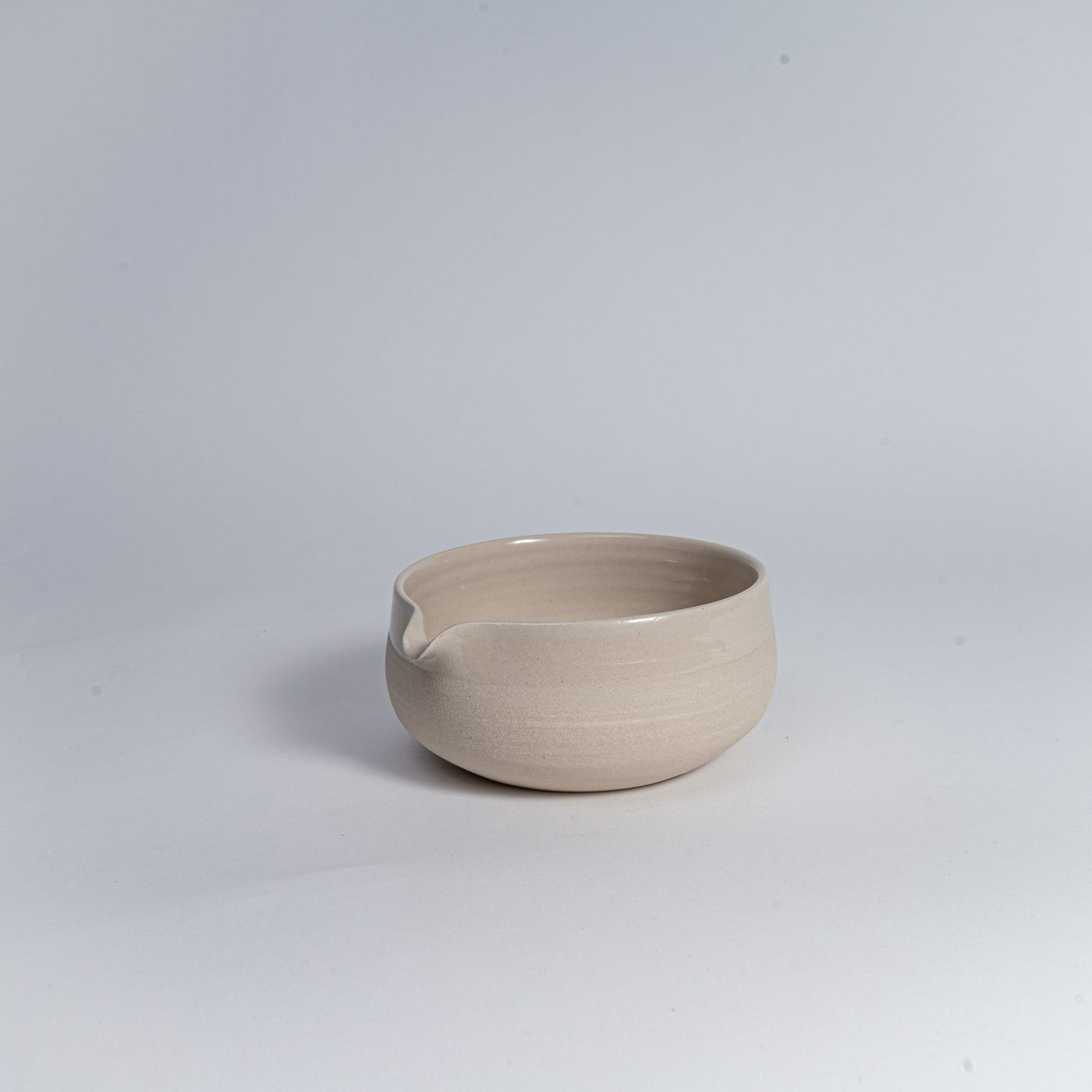 Beige Matcha Chawan als onderdeel van een matchaceremonie