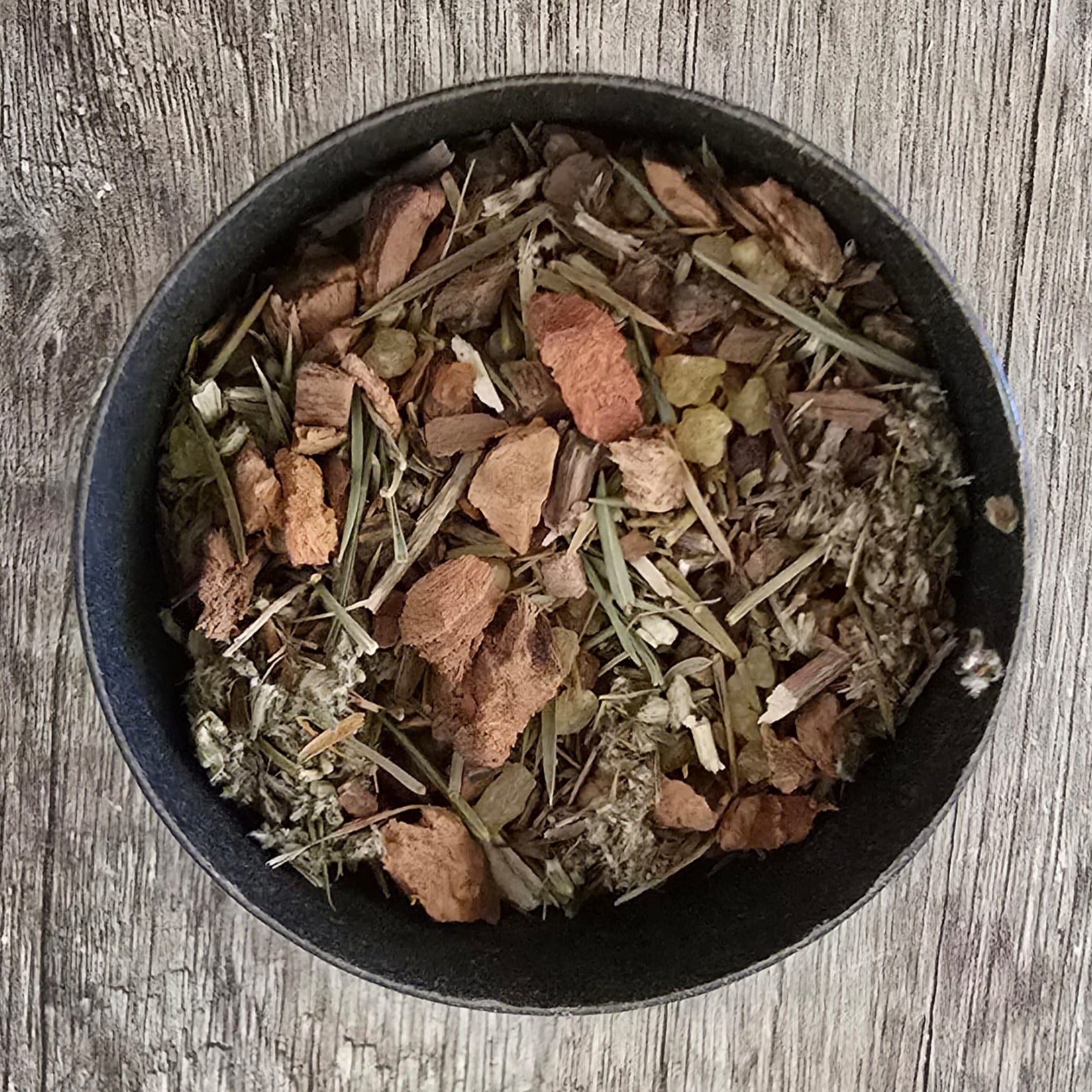 Naturzauber Räuchermischung – Verpackung und natürliche Bestandteile