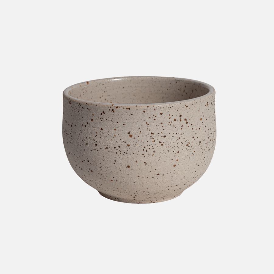 OCHA Teetasse Beige Spots aus handgemachter Keramik