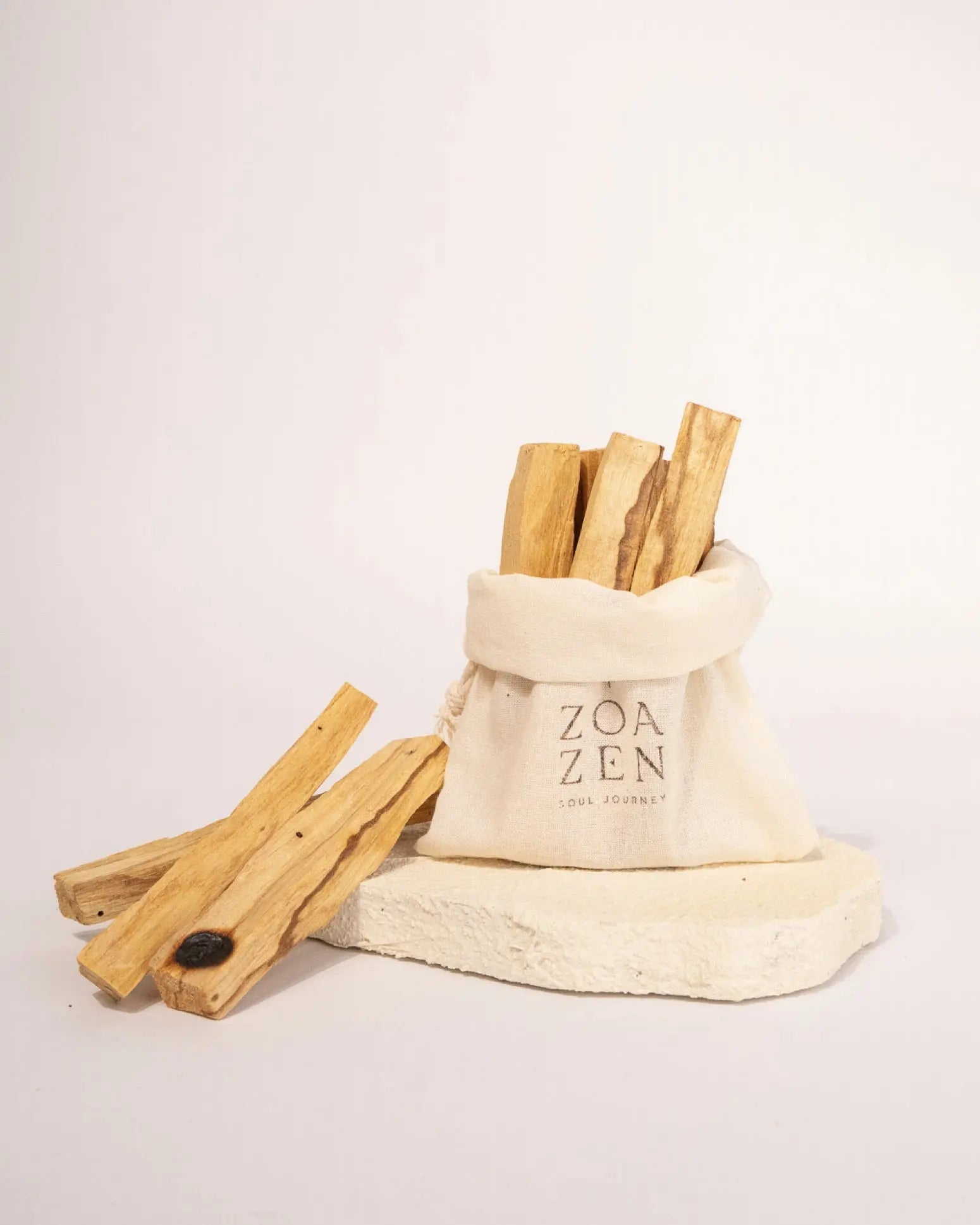 Palo Santo Holz von ZoaZen für Raumreinigung und Meditation – Detailansicht