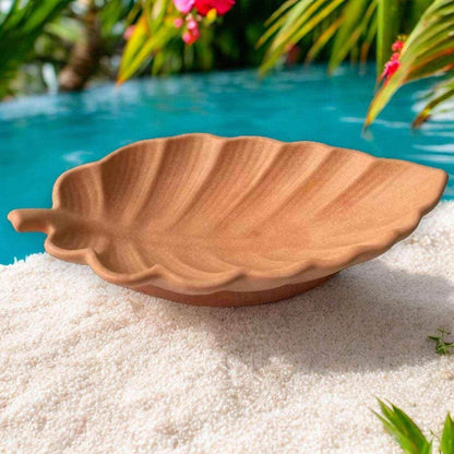 Braune Schmuckschale in Muschelform aus SteinKunstWerk als dekorative Ablage für Schmuck und kleine Gegenstände am Pool