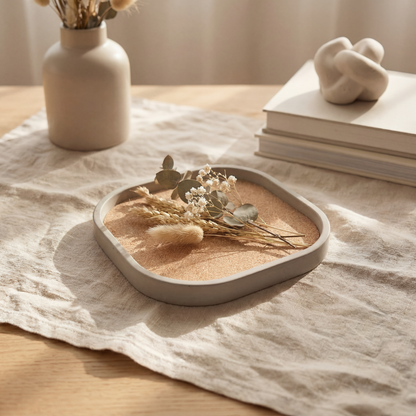 Bannik Design Giske – handgegossene Betonschale mit Korkeinsatz, Produktansicht 3