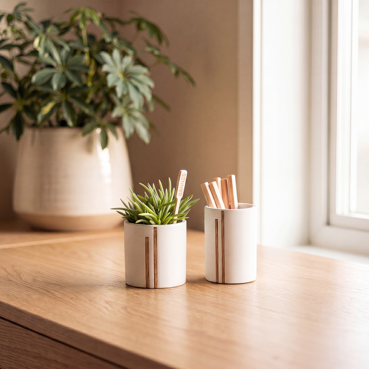 Bannik Design Lomvika – Stiftehalter aus Beton und Holz, Produktansicht 10